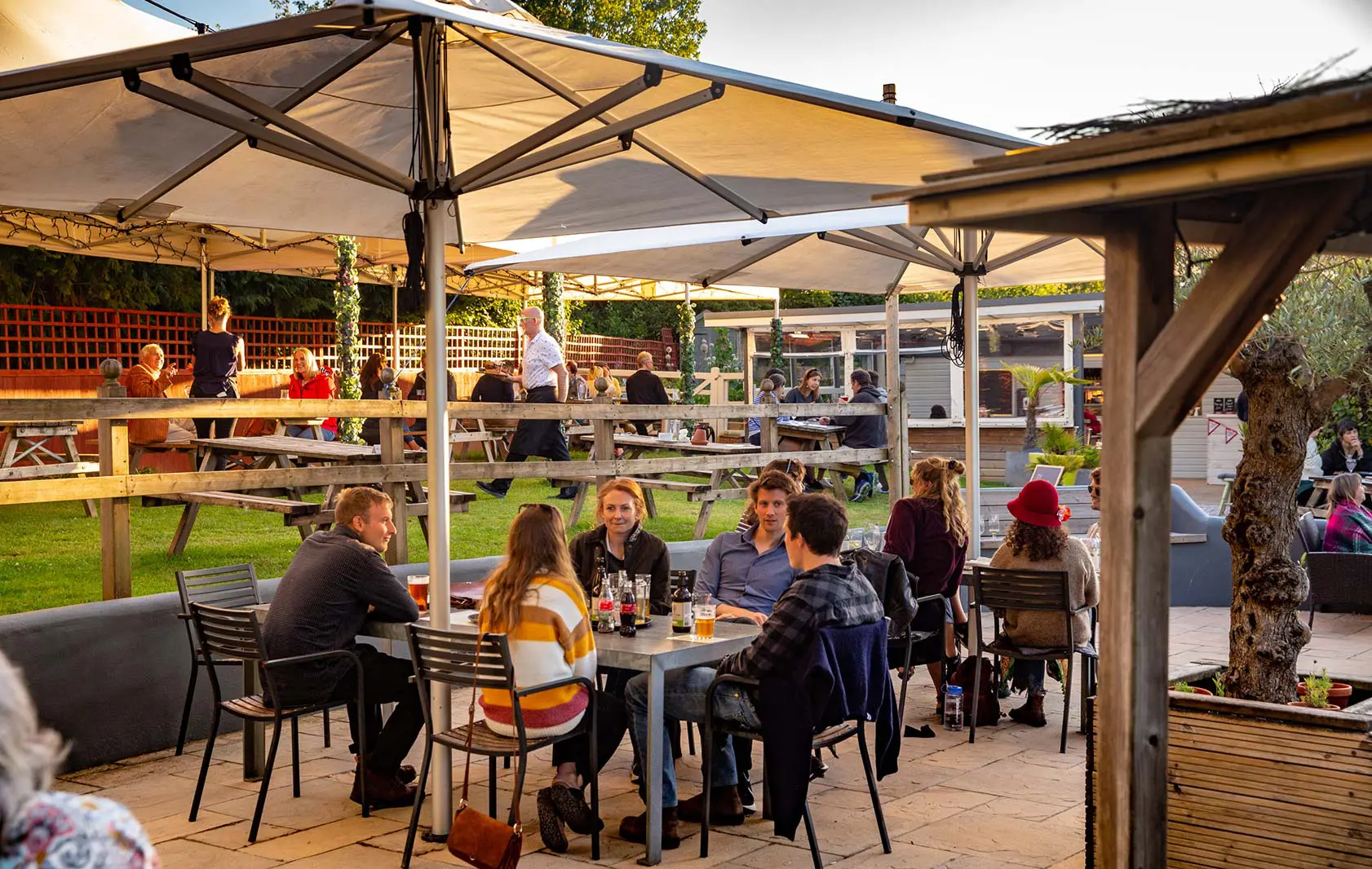 CottInn-Covid-OpeningSunshine_0253